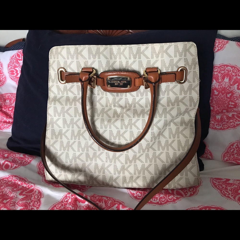 Michael Kors purse